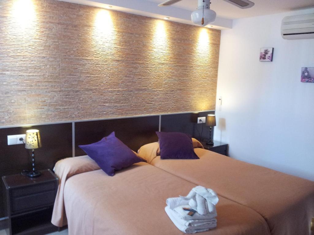 Hostal Casa Mercedes Nerja Bilik gambar