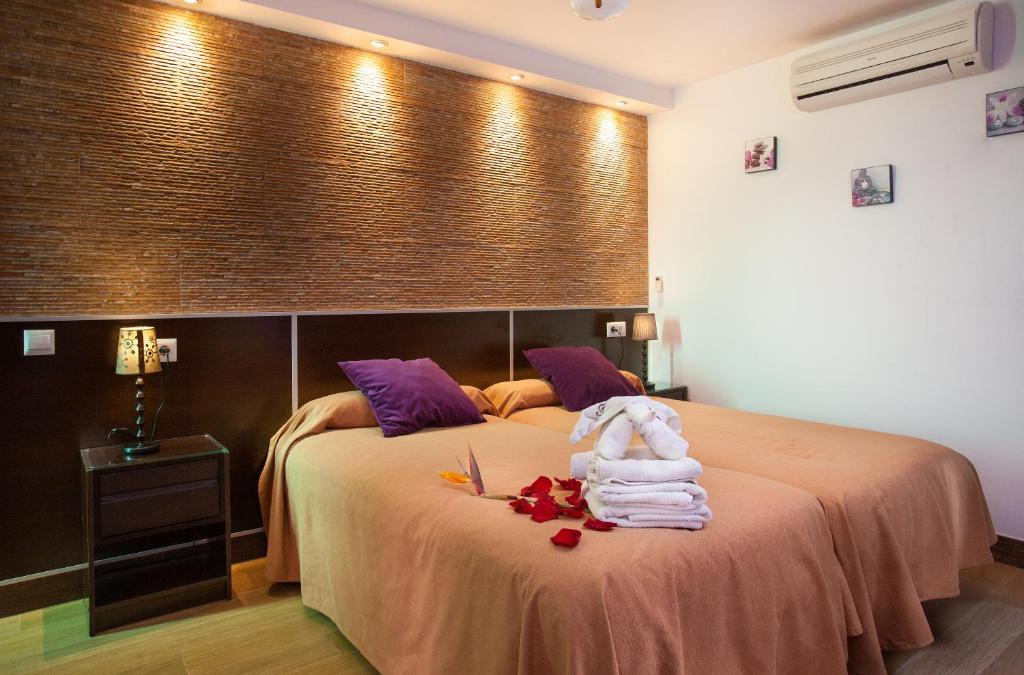 Hostal Casa Mercedes Nerja Bilik gambar